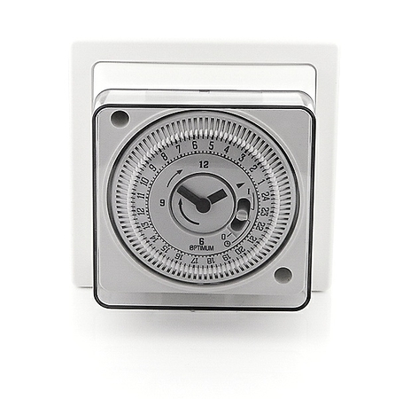 24 Hour Single Socket Box Timer